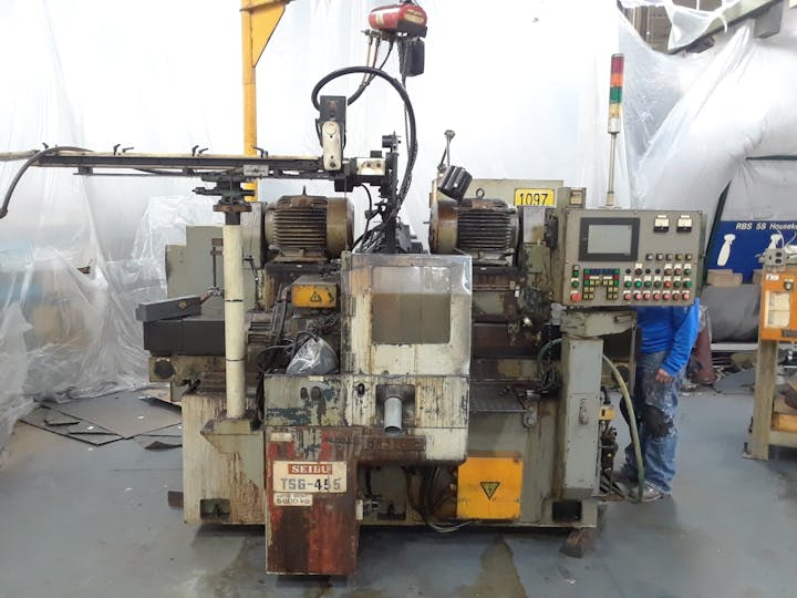 Cleaning solutions machine before